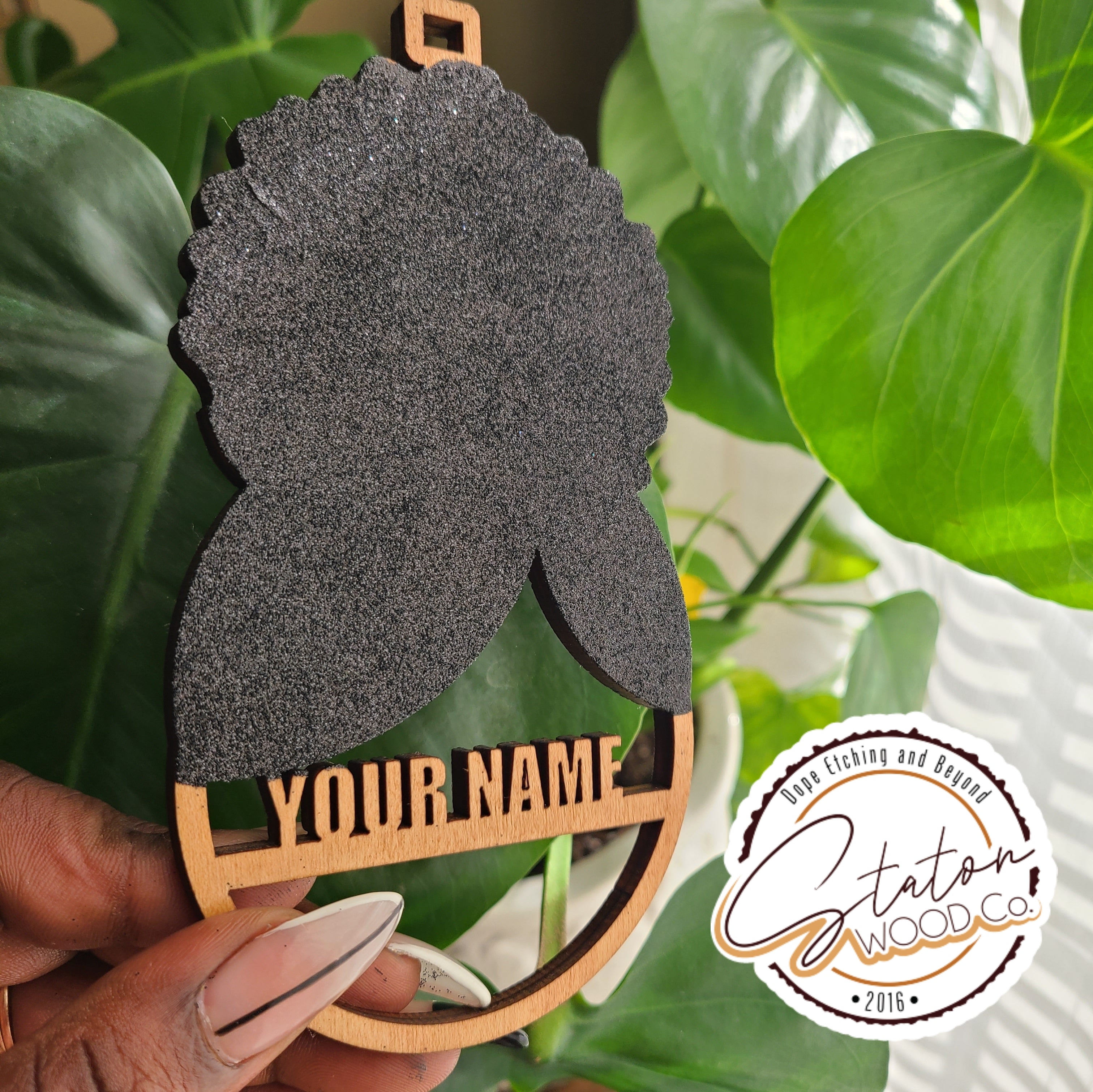 Personalized Queen Ornament 5